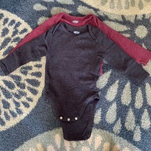 2 pack Old Navy long sleeve onesies